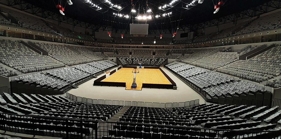  Arena olahraga indoor multifungsi