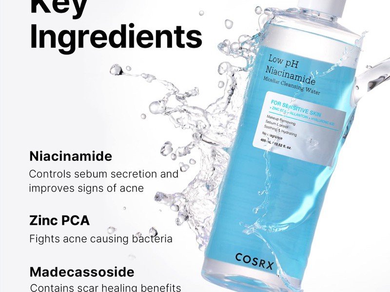 Gambar botol COSRX Low pH Niacinamide Micellar Water dengan estetika bersih dan minimalis, mungkin dengan grafik daun atau simbol daur ulang yang samar, menonjolkan sifat lembut dan sadar lingkungan, 