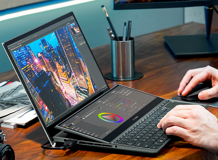 Laptop Layar Ganda untuk Multitasking dan Kreativitas