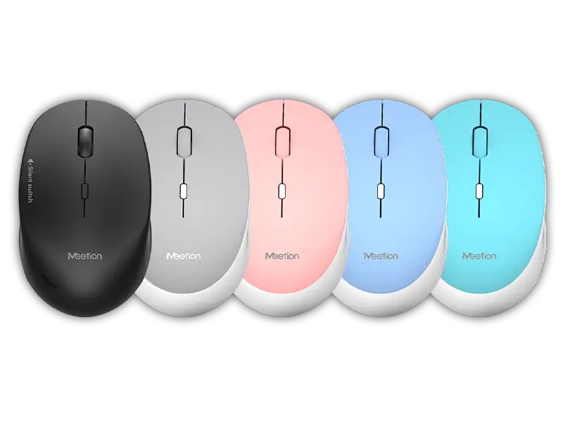 Gambar mouse nirkabel kecil berwarna-warni di samping laptop tipis di meja kafe, menonjolkan portabilitas dan desainnya yang ramping untuk penggunaan saat bepergian.