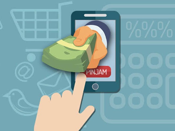 Gambar layar smartphone menampilkan antarmuka aplikasi Kredit Pintar dengan notifikasi "dana cair