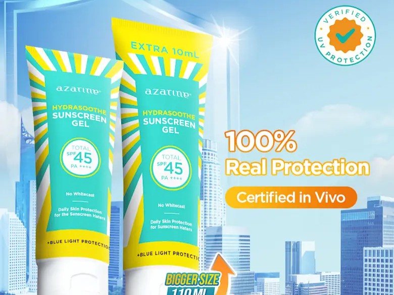 Gambar tube Azarine Hydrasoothe Sunscreen Gel dengan sedikit produk di ujung jari, menunjukkan tekstur gelnya, dengan latar belakang bersih dan cerah, dengan latar belakang samar Bandung.