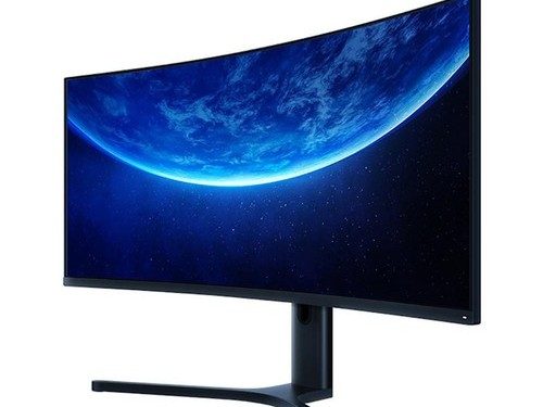 Gambar Xiaomi Mi Curved Gaming Monitor 34" menampilkan adegan film layar lebar atau game imersif, menekankan rasio aspek sinematik dan desain melengkungnya, mungkin dalam pengaturan ruang keluarg
