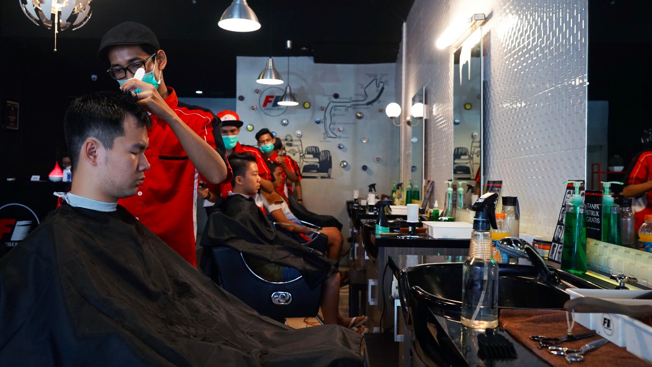 Barbershop di Palembang Keren