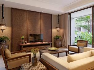 Gambar interior homestay yang nyaman dengan elemen tradisional.
